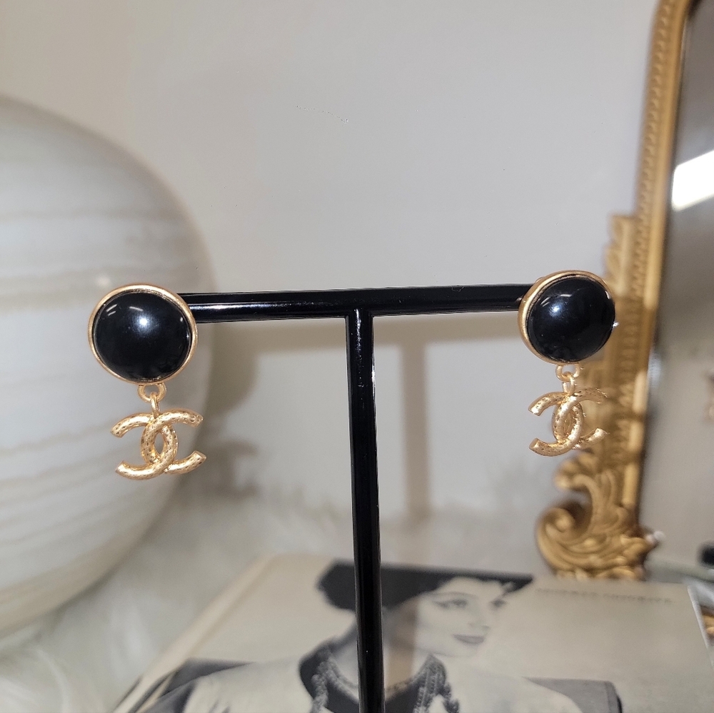 Chanel Black and Gold Earrings - Picture 2 of 7
